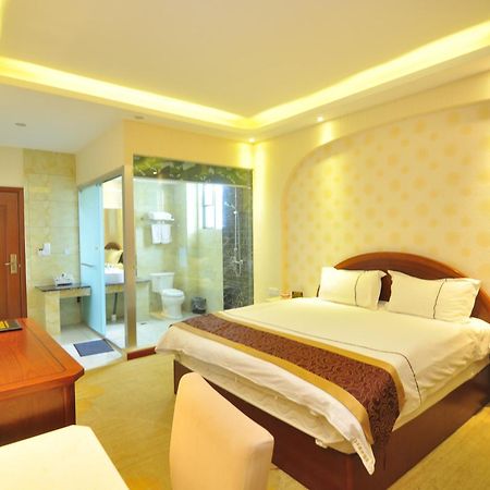 Bai Nian Sheng Shi Hotel 쿤밍 외부 사진